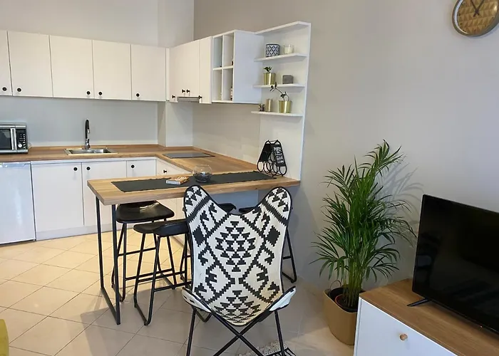 Cheerful 2-bedroom In Appartement Golem (Tirana)